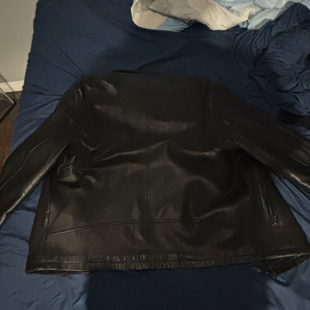 Elegant Black Leather Jacket for Women